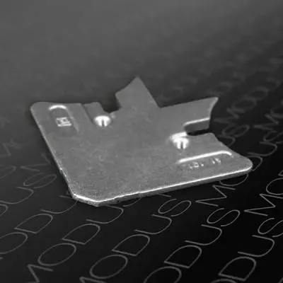 Фурнитура для стеклянных фасадов уголок соединительный широкий для mz 04, 13, 17